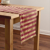 Elegant Gold Burgundy Diamond Pattern Korte Tafelloper (Voorbeeld)
