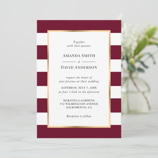Elegant Gold Burgundy en White Stripes Wedding Kaart (Staand voorkant)
