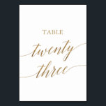 Elegant Gold Calligraphy Table Number Drieëntwinti Kaart<br><div class="desc">Deze elegante goudkalligrafietabel van drieëntwintig is perfect voor een eenvoudige bruiloft. Het neutrale ontwerp is voorzien van een minimalistische kaart met romantische en faux gouden folie-typografie. De prints op de voor- en achterzijde van de kaart (dubbelzijdig). Andere tabelnummers in het collectie worden afzonderlijk verkocht. Opmerking: dit ontwerp is niet voorzien...</div>