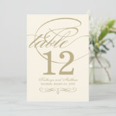 Elegant Gold Calligraphy Wedding Table Number Kaart (Staand voorkant)