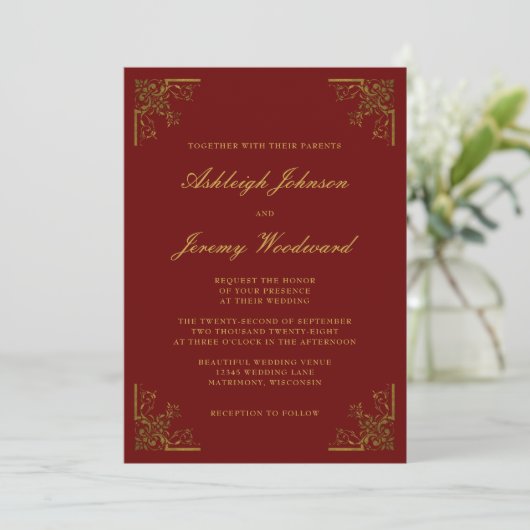 Elegant  Gold Corners Burgundy Wedding Kaart (Staand voorkant)