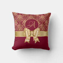 Elegant Gold Damask Monogram op Bourgogne