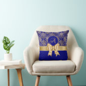 Elegant Gold Damask Monogram op Navy Blue Kussen (Stoel)