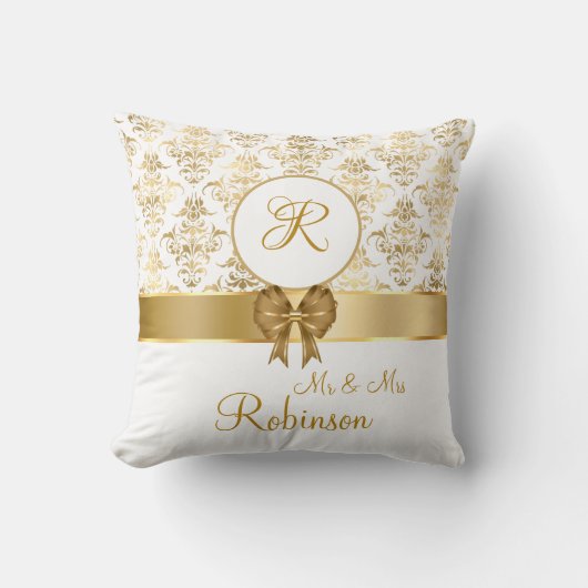 Elegant Gold Damask Monogram Wedding Gift Kussen (Voorkant)