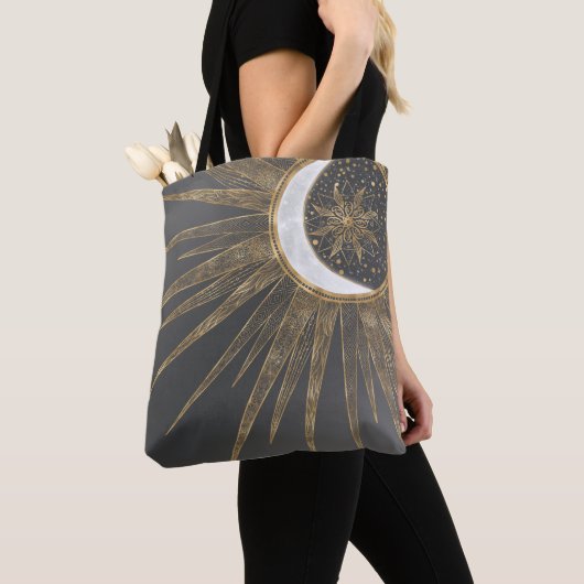 Elegant Gold Doodles Sun Moon Mandala Design Tote Bag (Dichtbij)