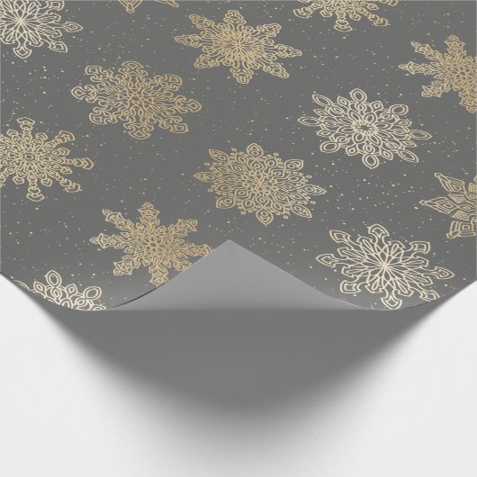 Elegant Gold en grijs Snowflake-kerstpatroon Cadeaupapier (Hoek)