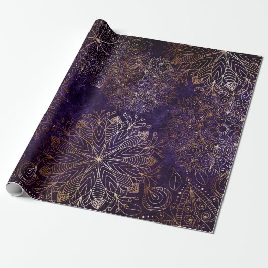 Elegant Gold en Paarse Floral Mandala Pattern Cadeaupapier (Uitgerold)