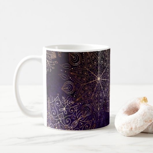 Elegant Gold en Paarse Floral Mandala Pattern Koffiemok (Met donut)