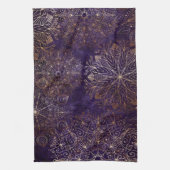Elegant Gold en Paarse Floral Mandala Pattern Theedoek (Verticaal)