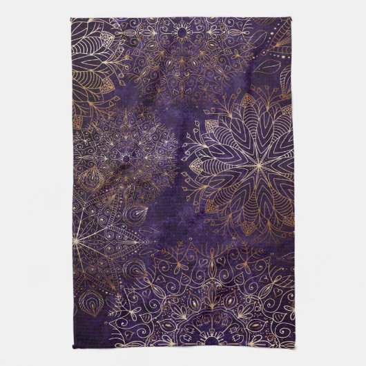 Elegant Gold en Paarse Floral Mandala Pattern Theedoek (Verticaal)