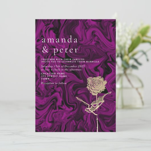 Elegant Gold en Paarse huwelijksuitnodiging Kaart (Staand voorkant)