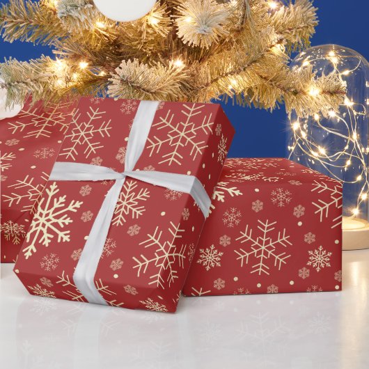 Elegant Gold- en Red-kerstsnowflake-patroon Cadeaupapier (Feestdagen)
