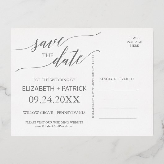 Elegant Gold Foil Calligraphy Navy Save the Date Folie Uitnodiging Briefkaart (Achterkant)