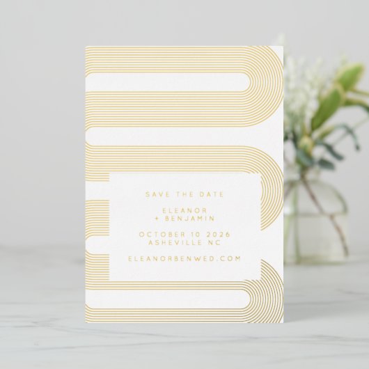 Elegant Gold Foil Modern Lines Save the Date Kaart (Staand Voorkant)