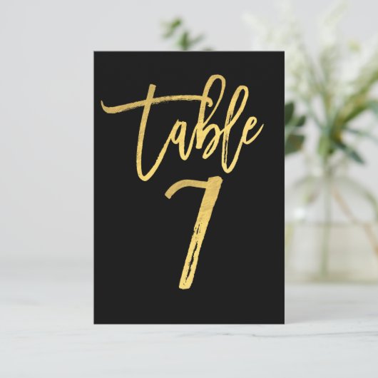 Elegant Gold Foil modern Script Table Number 7 Kaart (Staand voorkant)
