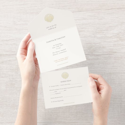 Elegant Gold foil Seashell Wedding  All In One Uitnodiging (Uittrekbaar)
