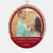 Elegant Gold Glitter Red, eerste kerst met huwelij Keramisch Ornament (Links)