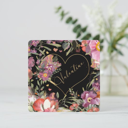 Elegant Gold Heart Floral Valentijnse  Feestdagenkaart (Staand voorkant)