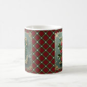 Elegant Gold Holly Christmas Initial Letter E Koffiemok (Center)