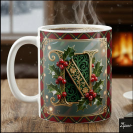 Elegant Gold Holly Christmas Initial Letter N Koffiemok