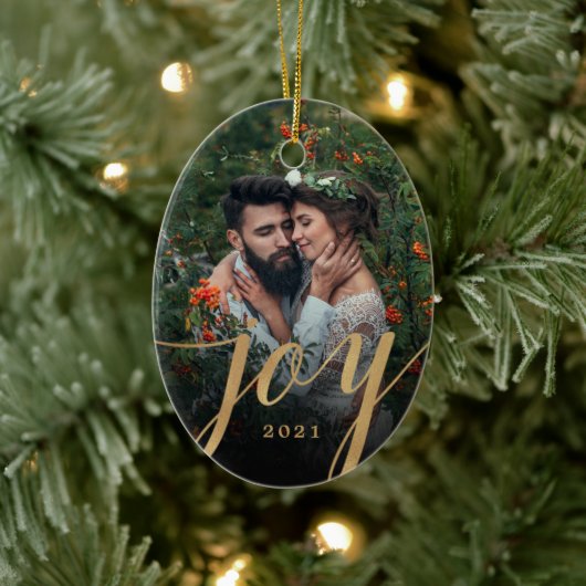 Elegant Gold Joy-script Foto met Kerstmis Keramisch Ornament (Boom)