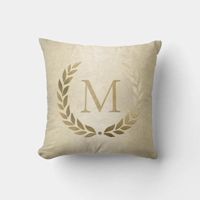 Elegant Gold Laurel Wreator Monogram Initiaal Kussen (Voorkant)