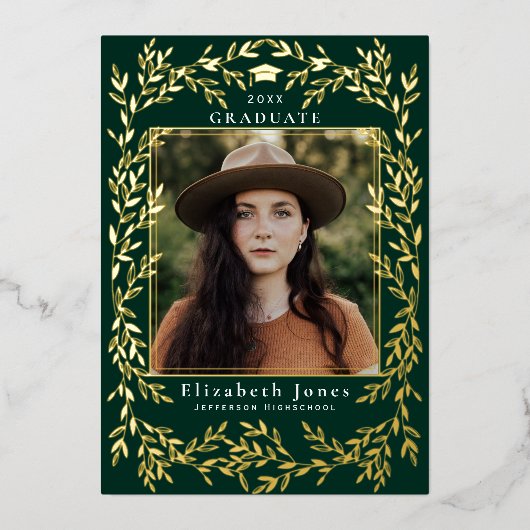 Elegant Gold Leaf WreatAfstuderen Foto Folie in Folie Uitnodiging (Voorkant)