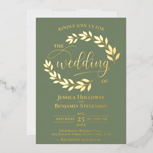 Elegant Gold Leaves over Sage Green Classy Wedding Folie Uitnodiging (Envelop)