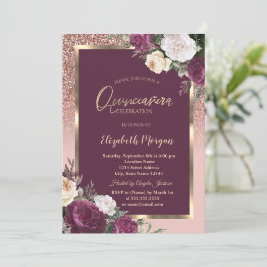 Elegant Gold Lijst Burgundy Rozen Quinceañera Kaart (Staand voorkant)