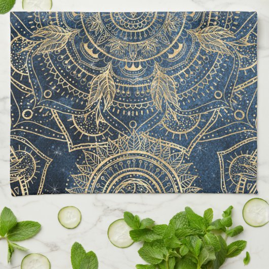 Elegant Gold Mandala Blue Whimsy Design Theedoek (Gevouwen)
