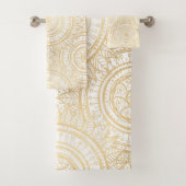 Elegant Gold Mandala Sunflower White Pattern Bad Handdoek (Insitu)