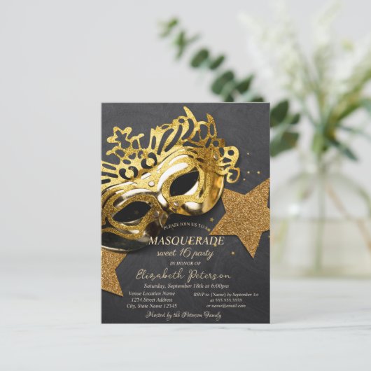 Elegant Gold Masque Stars Sweet 16 Uitnodiging Briefkaart (Staand voorkant)