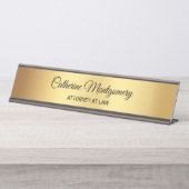 Elegant Gold met Black Script Typography Lawyer Bureau Naambordje (Voorkant)