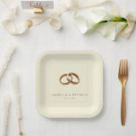 Elegant Gold Minimalist Rings Papieren Bordje<br><div class="desc">This elegant wedding plate features a minimalist design with two interlocking golden rings set against a soft beige background, creating a luxurious and sophisticated look. The clean layout emphasizes the unity symbolized by the intertwined rings, while the classic serif font adds a touch of formality to the overall aesthetic. Perfect...</div>