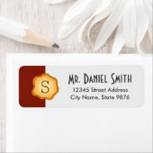 Elegant -Gold Monogram- op Regal Red Etiket (Insitu)