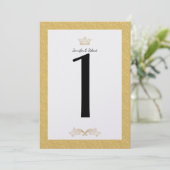 Elegant Gold Monogram Wedingnummer Kaart (Staand voorkant)