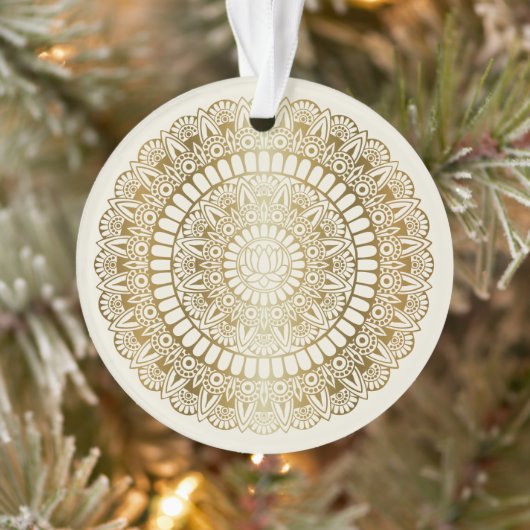 Elegant Gold op Cream Lotus Henna Mandala Ornament (Boom)