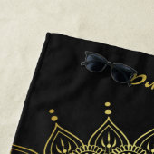 Elegant Gold op Soft Black Floral Henna Mandala Strandlaken (In situ)