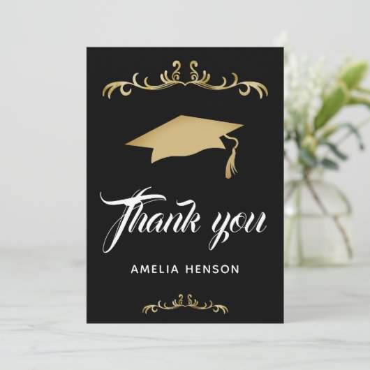 Elegant Gold Ornament Gradup Cap Bedankkaart (Staand voorkant)