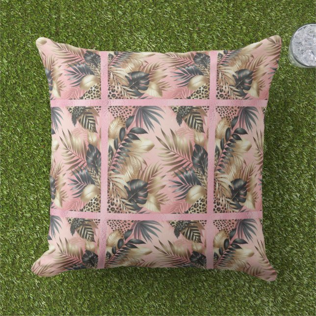 Elegant Gold, Pink and Black Jungle Leaf Pattern Buitenkussen (Gras)