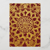 Elegant Gold Red Mandala nieuwjaarsfeest Folie Uitnodiging (Achterkant)