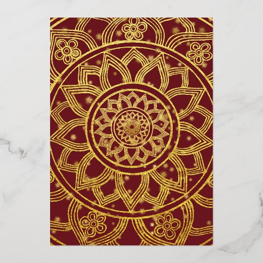 Elegant Gold Red Mandala nieuwjaarsfeest Folie Uitnodiging (Achterkant)