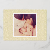 Elegant Gold Script Baby Foto geboortebekendmaking Folie Uitnodiging (Achterkant)
