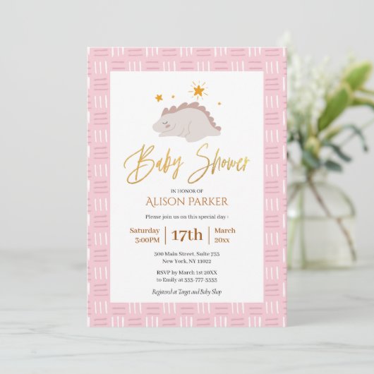 Elegant Gold Script Cute Pink Dinosaur Baby shower Kaart (Staand voorkant)