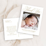 Elegant Gold Script Foto Baby Hartelijk dank Briefkaart<br><div class="desc">Elegant Gold Script Photo Baby Thank You Briefkaart bevat drie foto's van de nieuwe baby,  samen met elegante scriptkalligrafie en alle statistieken van baby's. De achterkant heeft veel ruimte voor je dan je opmerkt.</div>