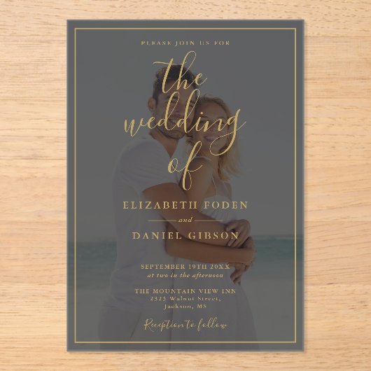 Elegant Gold Script Photo Wedding Acryl Uitnodigingen (Voorkant)