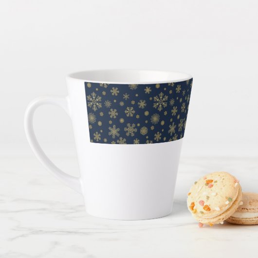 Elegant Gold Snowflake Winter Pattern Latte Mok (In situ)