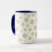 Elegant Gold Snowflake Winter Pattern Mok (Voorkant links)
