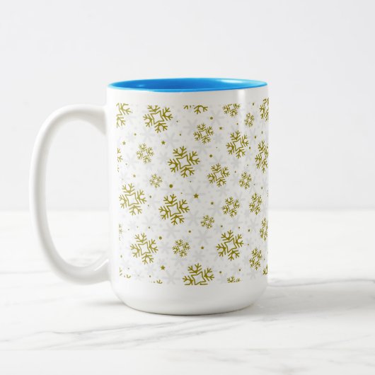 Elegant Gold Snowflake Winter Pattern Tweekleurige Koffiemok (Links)