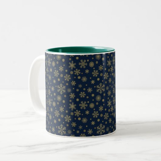 Elegant Gold Snowflake Winter Pattern Tweekleurige Koffiemok (Voorkant links)